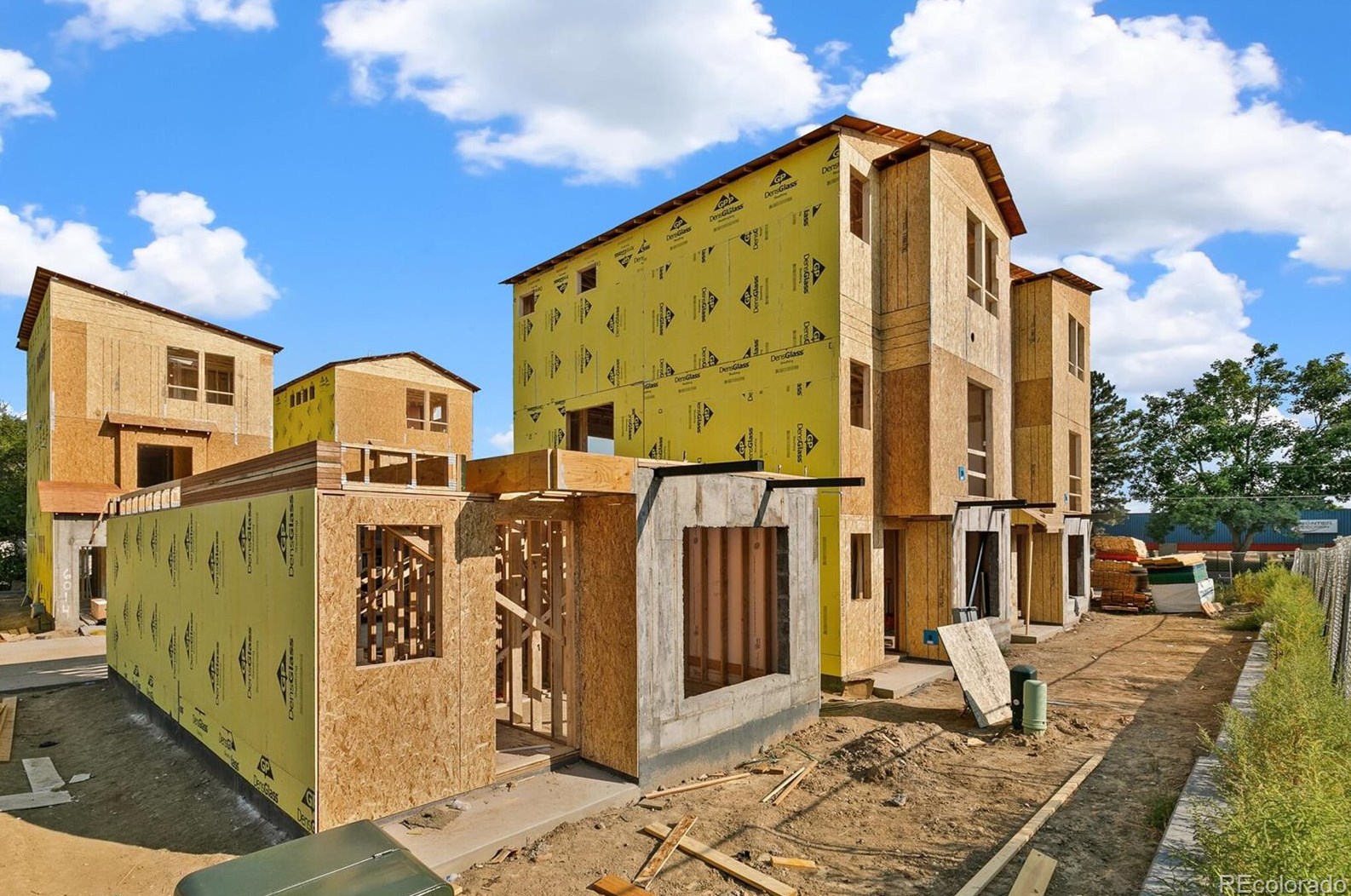 6040 Benton St, Arvada CO  80003-5219 exterior