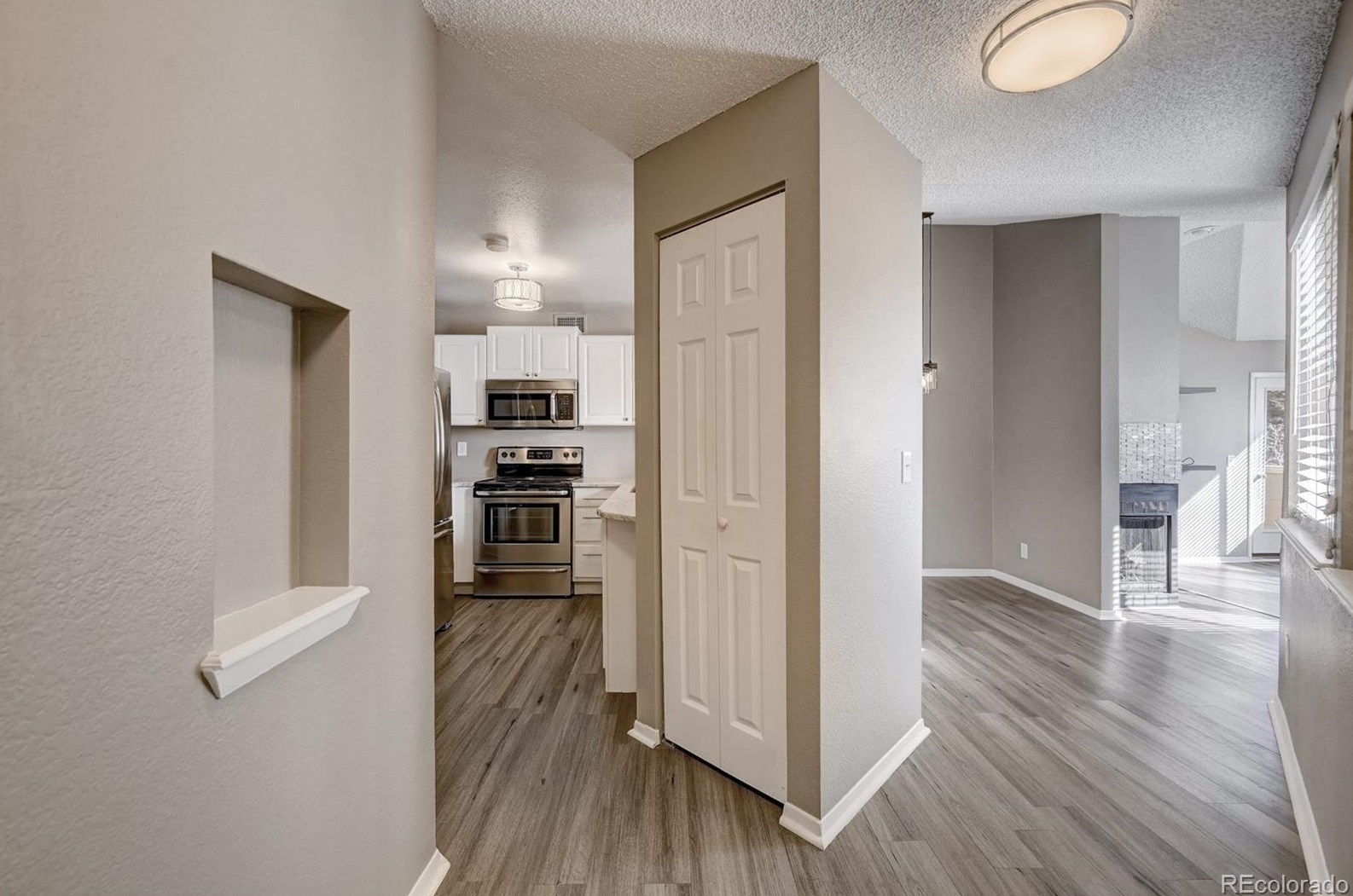 6001 S Yosemite St #d204, Englewood, CO 80111