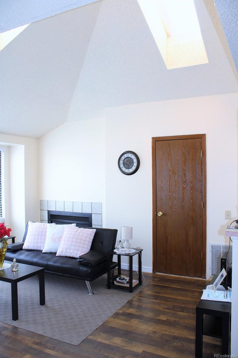 10372 80th Dr, Arvada, CO 80005-5606