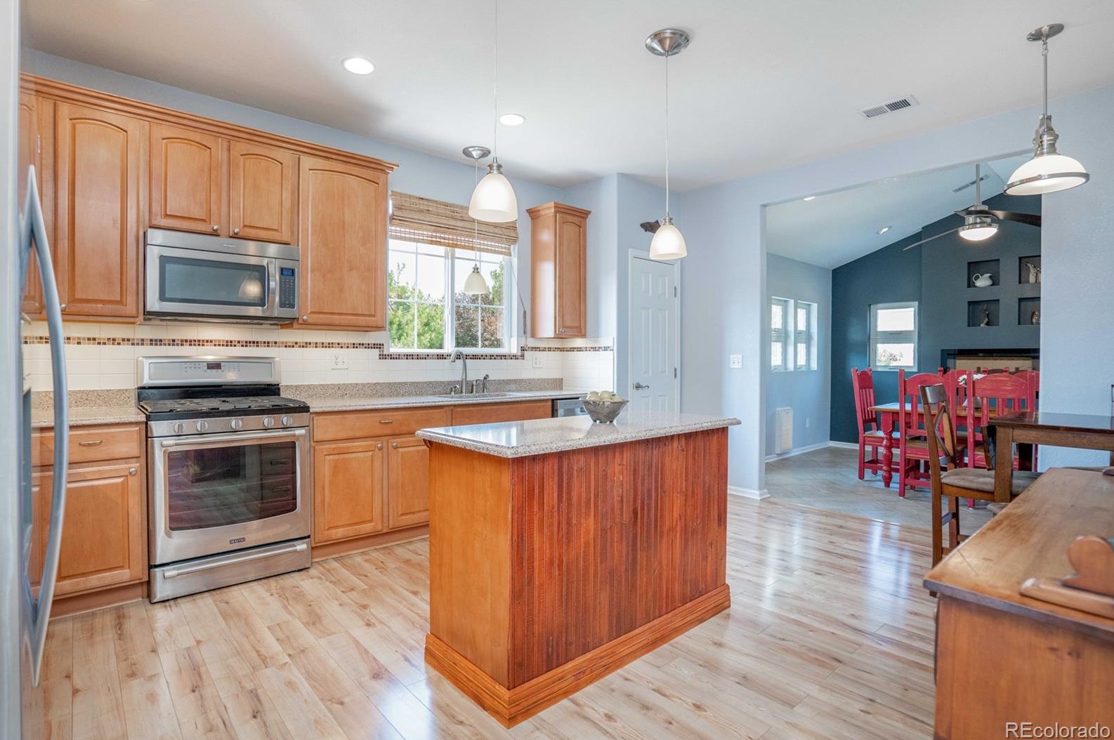 291 Falmouth St, Castle Rock CO 80104-8743 exterior