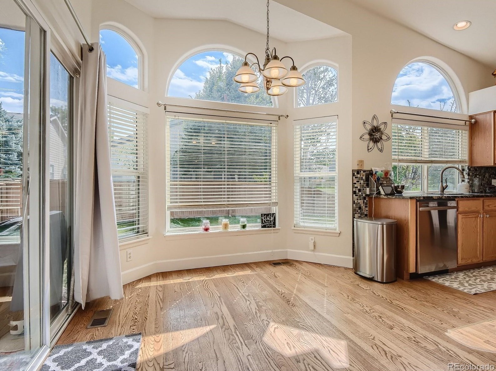 6804 Lions Head Pkwy, Littleton CO 80124-9571 exterior