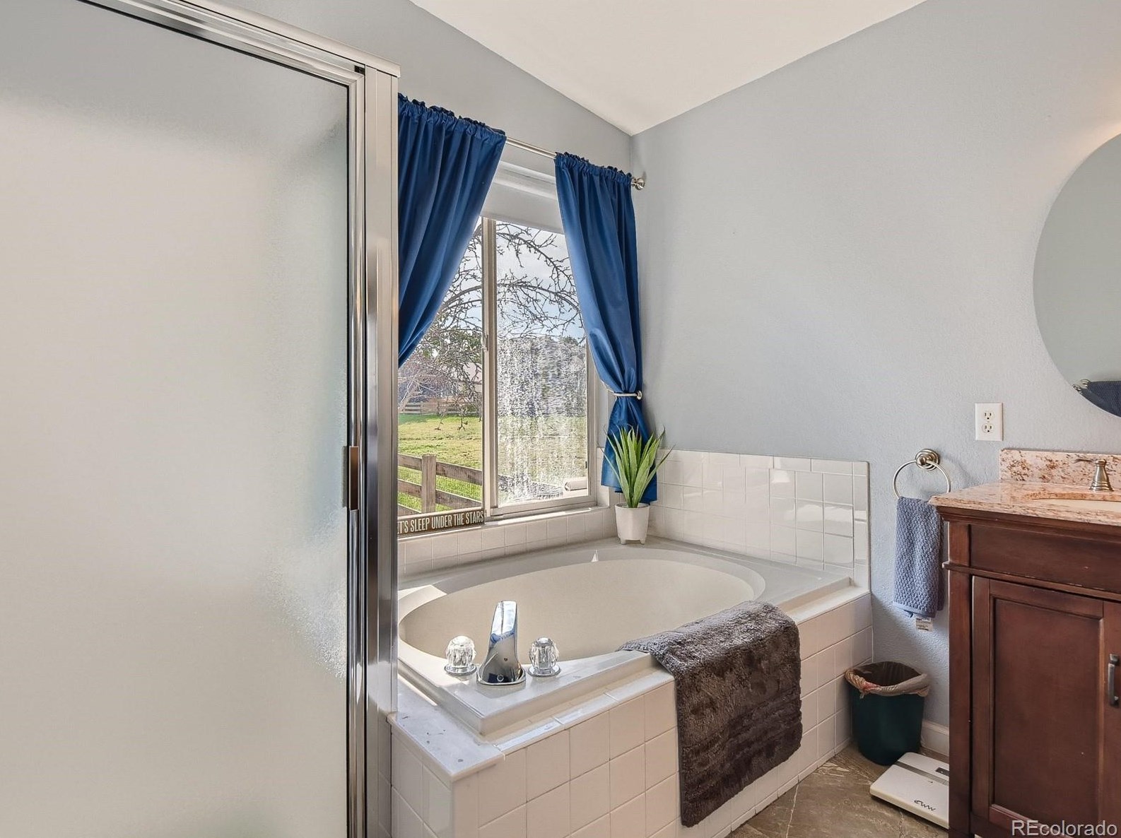 6804 Lions Head Pkwy, Littleton CO 80124-9571 exterior