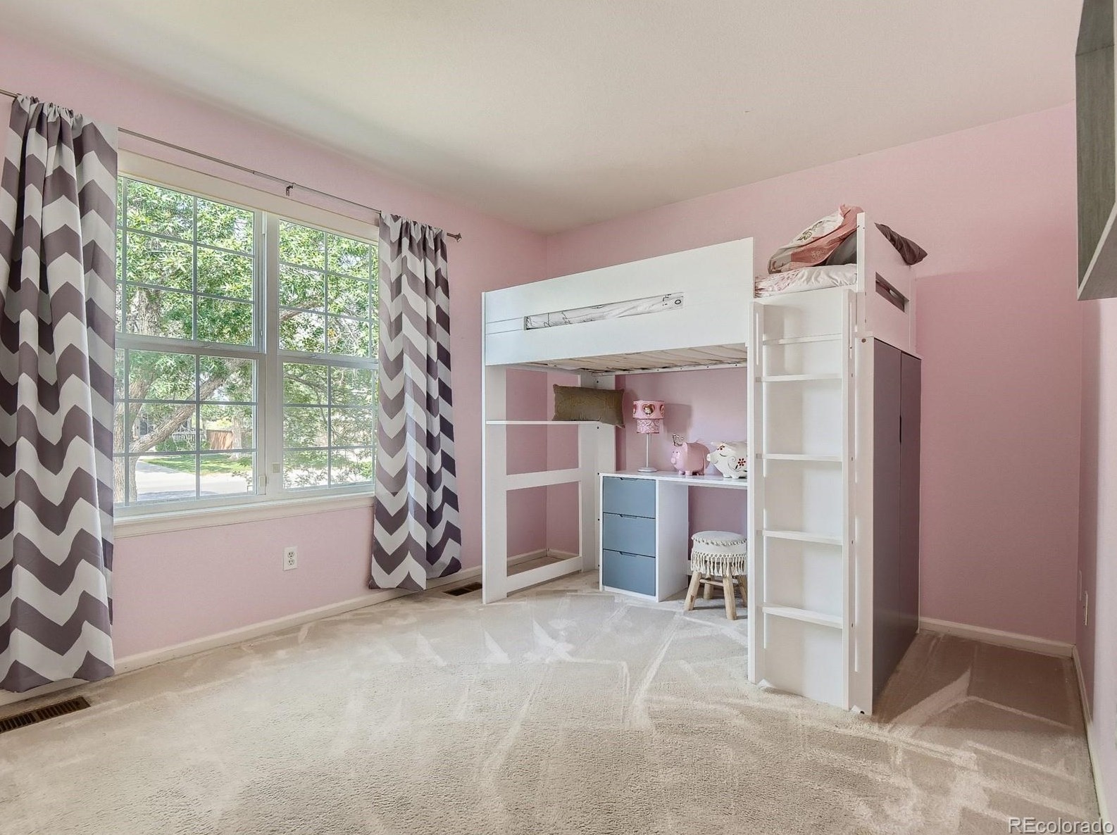 6804 Lions Head Pkwy, Littleton CO 80124-9571 exterior