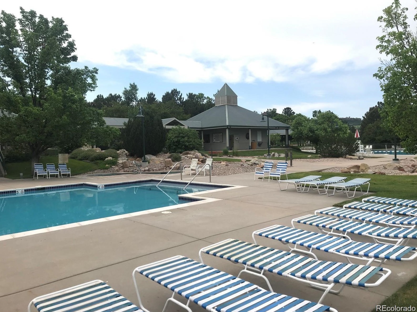 6804 Lions Head Pkwy, Littleton CO 80124-9571 exterior