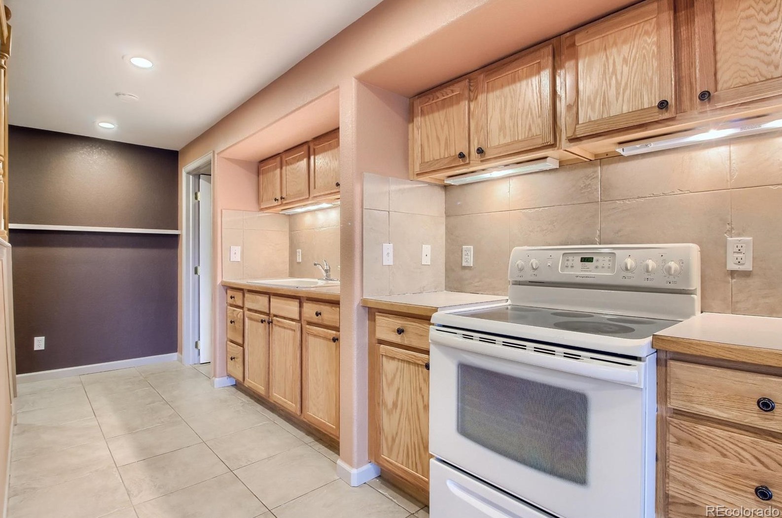 8592 Mallard Pl, Littleton CO 80126-2963 exterior