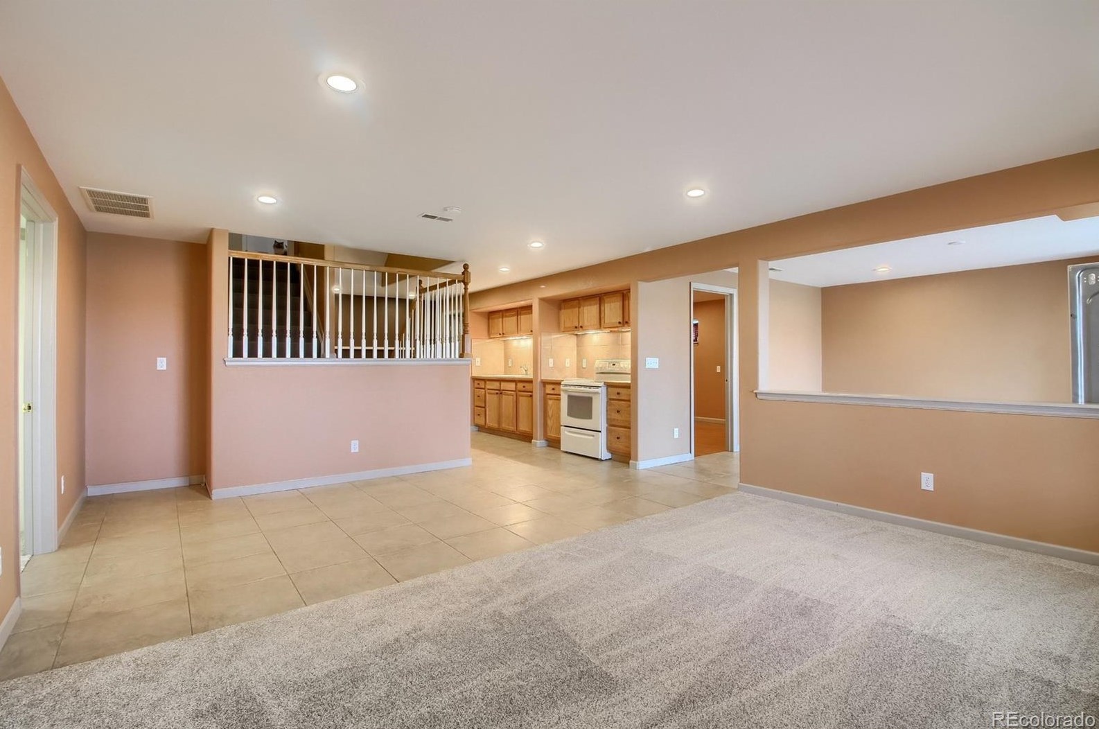 8592 Mallard Pl, Littleton CO 80126-2963 exterior