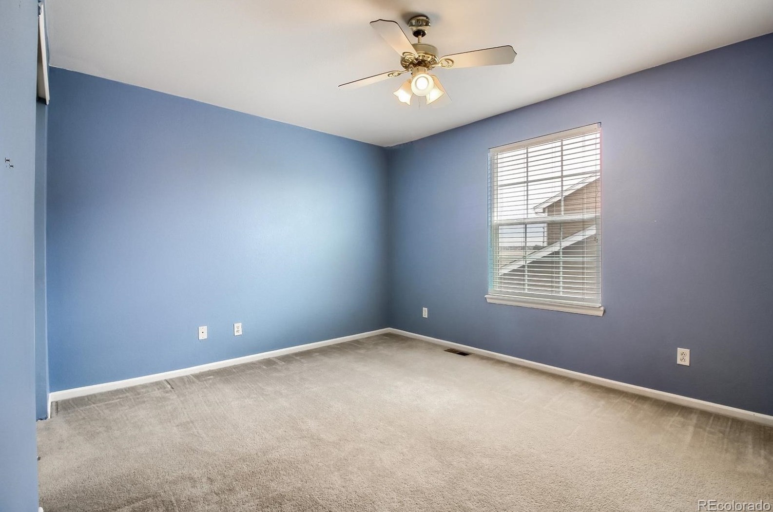 8592 Mallard Pl, Littleton CO 80126-2963 exterior