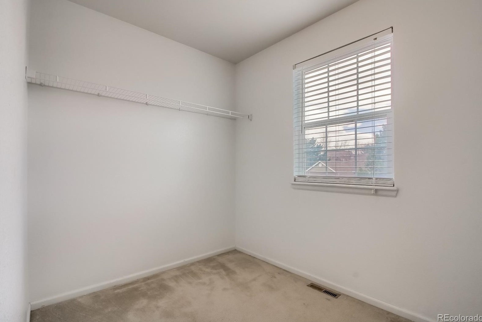 8592 Mallard Pl, Littleton CO 80126-2963 exterior