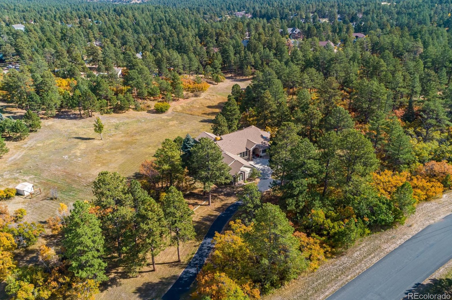 8050 La Veta Rd, Palmer Lake CO 80118-8229 exterior