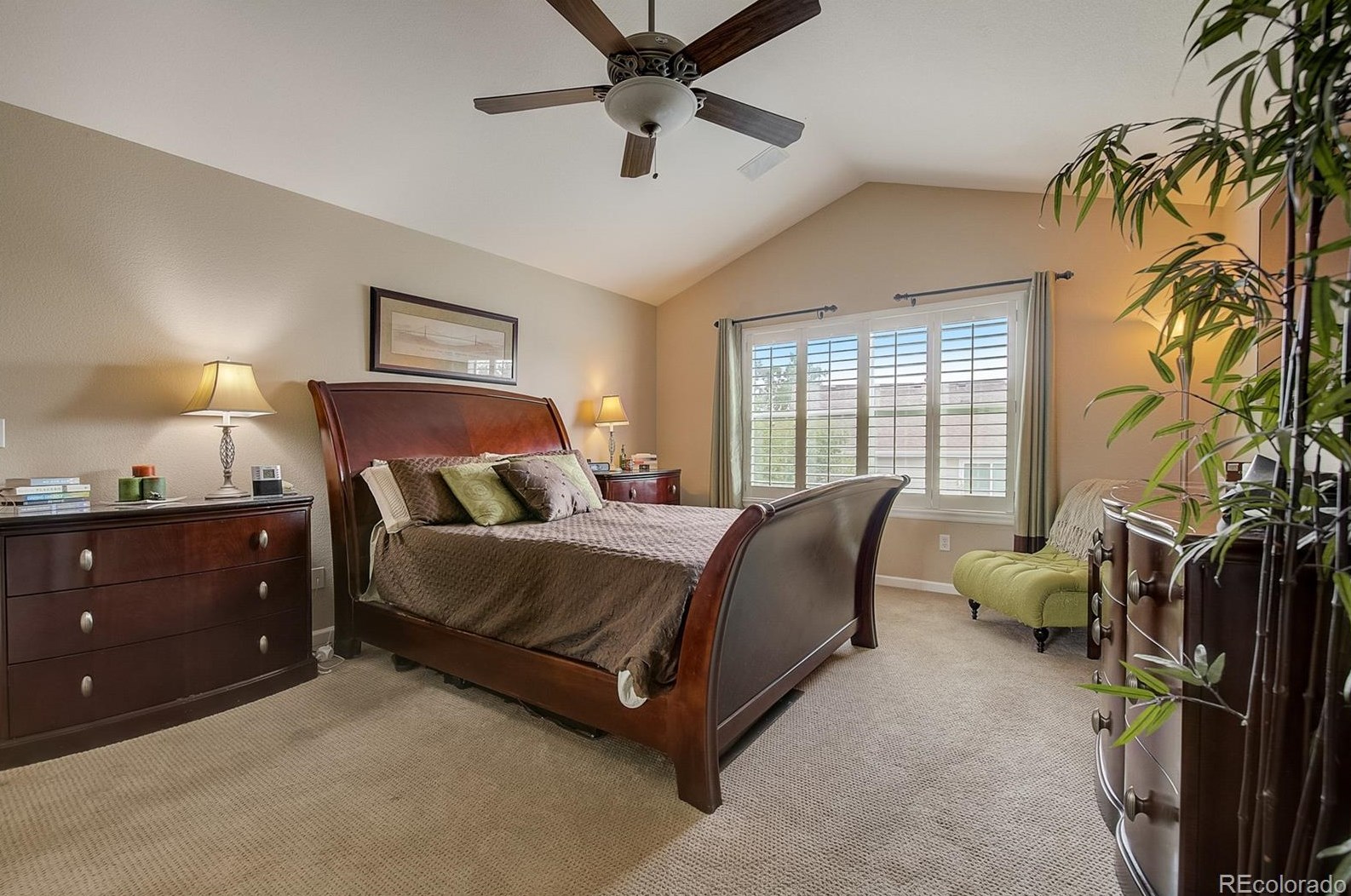 10085 Glenstone Cir, Littleton CO 80130-8019 exterior