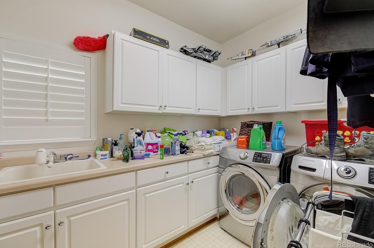 10085 Glenstone Cir, Littleton CO 80130-8019 exterior