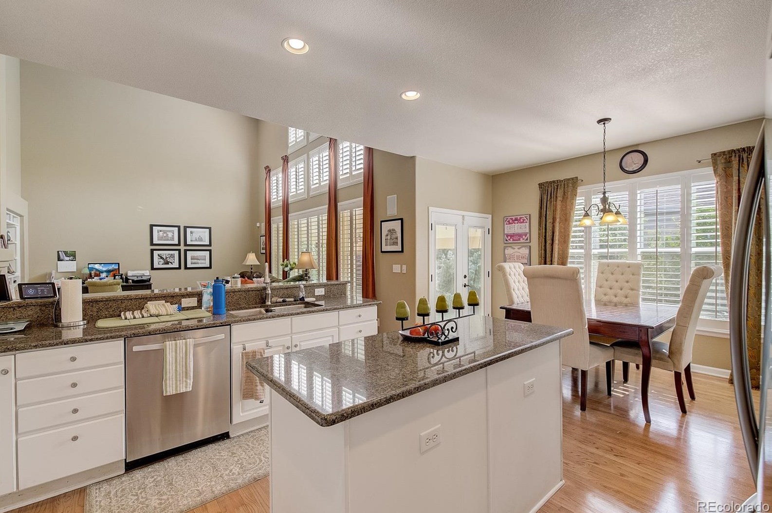 10085 Glenstone Cir, Littleton CO 80130-8019 exterior