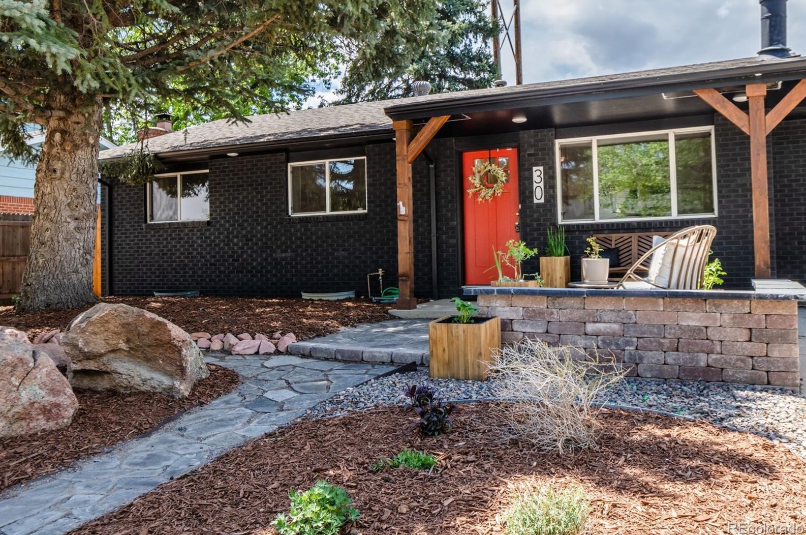 30 James Cir, Longmont CO  80501-6805 exterior