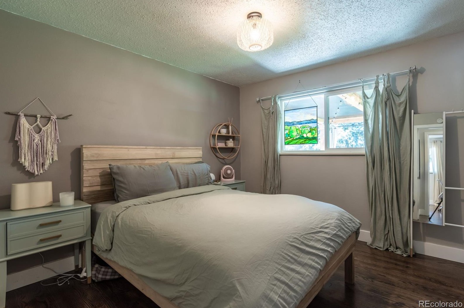 30 James Cir, Longmont CO  80501-6805 exterior