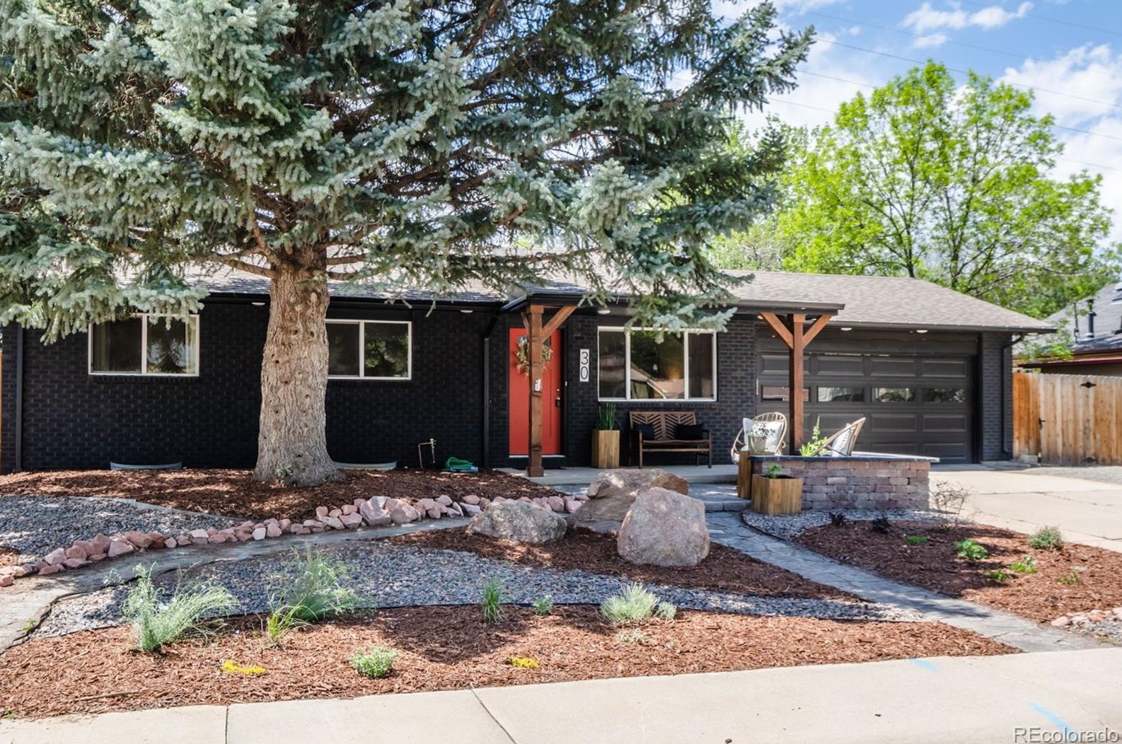 30 James Cir, Longmont CO  80501-6805 exterior