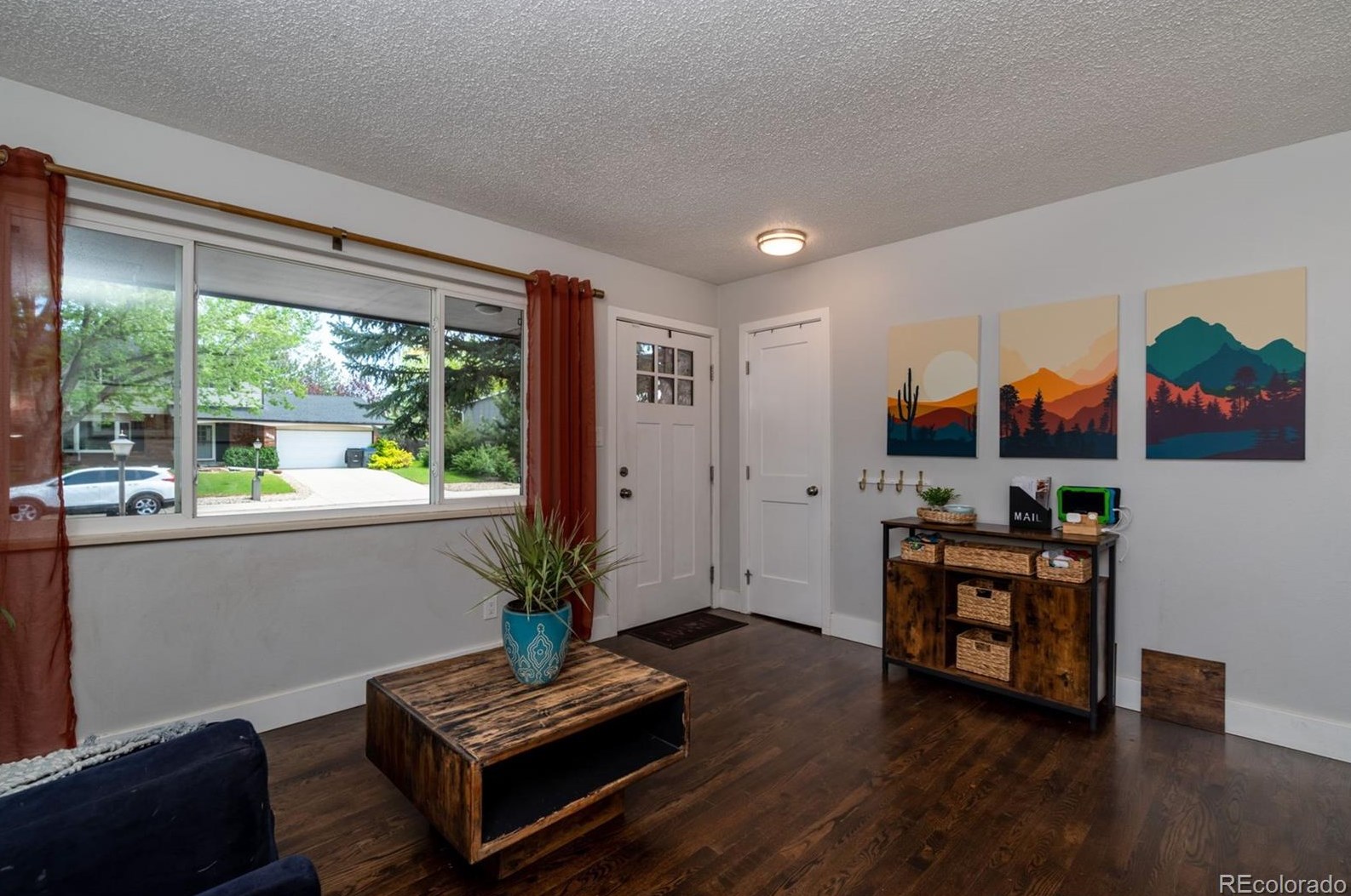 30 James Cir, Longmont CO  80501-6805 exterior