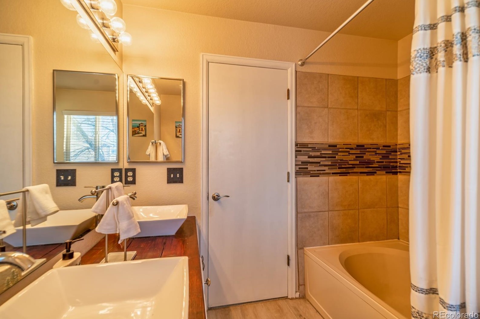 9625 Mallard Pond Way, Littleton CO  80125-8872 exterior