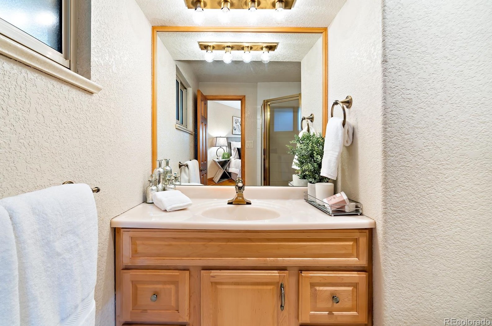 6216 Roxbury Pl, Littleton CO 80128-4634 exterior