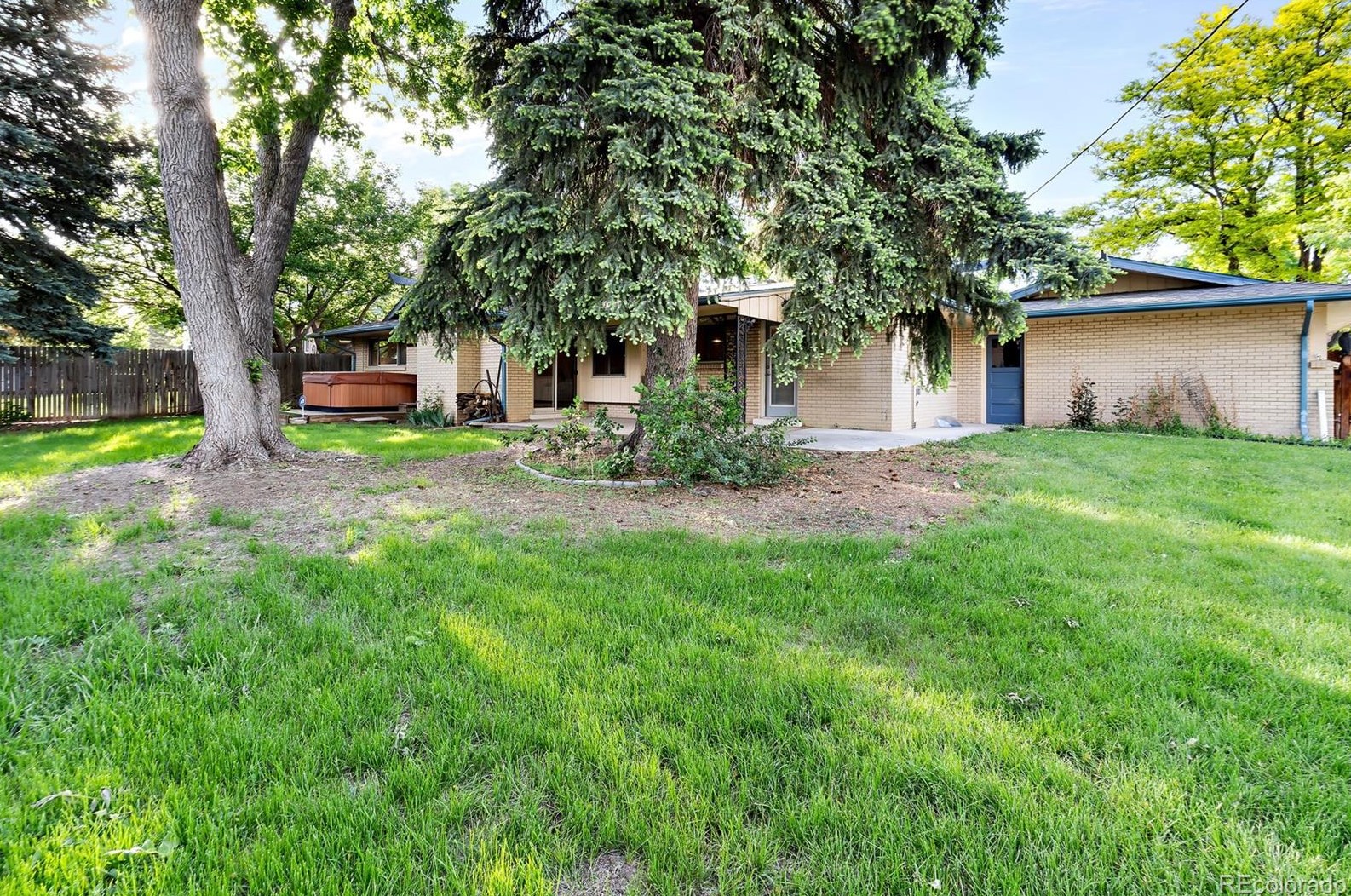 6216 Roxbury Pl, Littleton CO 80128-4634 exterior