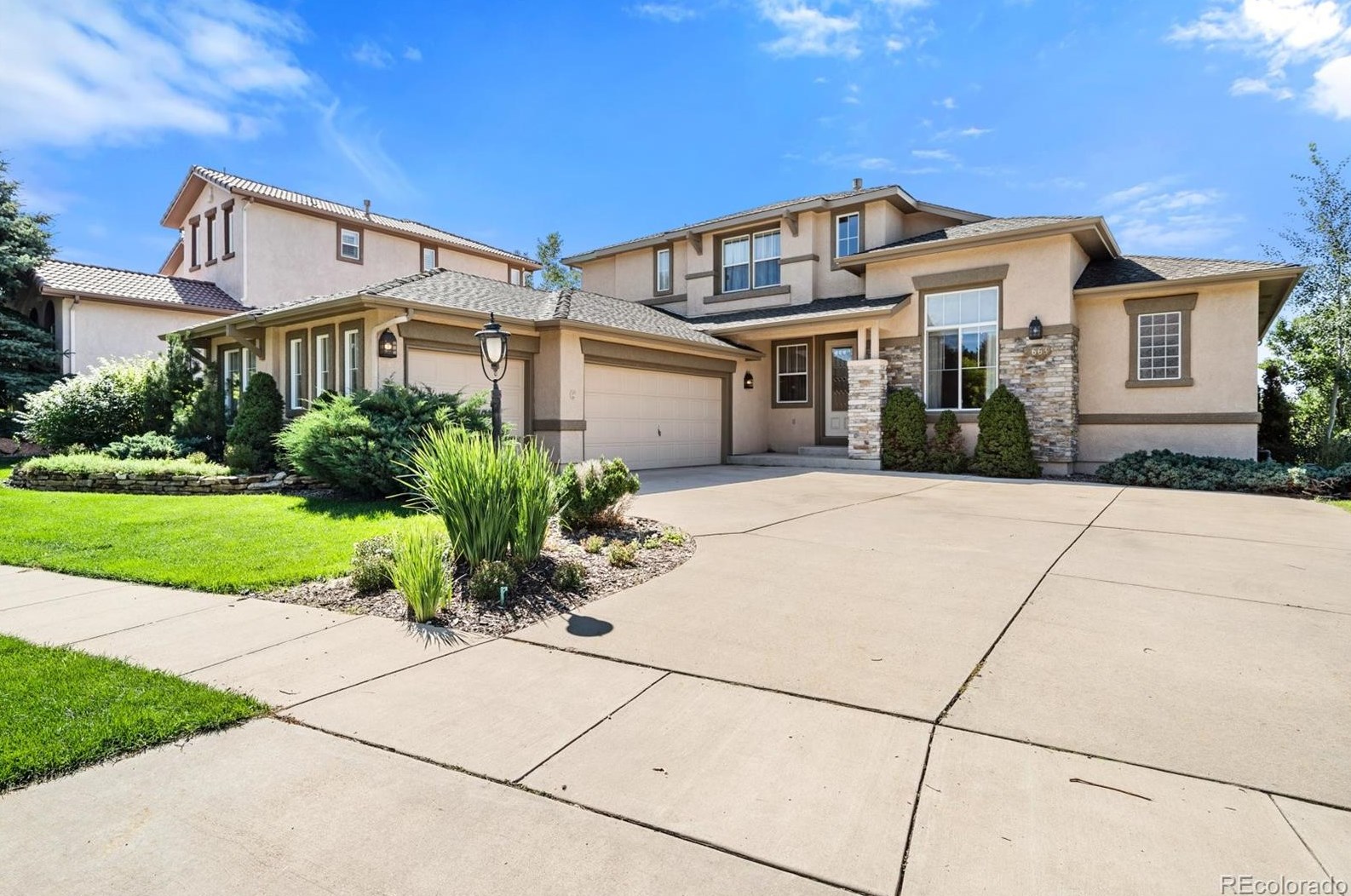 2663 Emerald Ridge Dr, Colorado Springs, CO 80920-1472