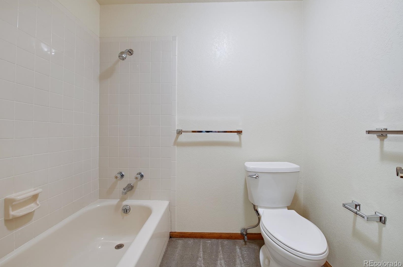 3198 Otero Cir, Littleton CO 80122-3877 exterior