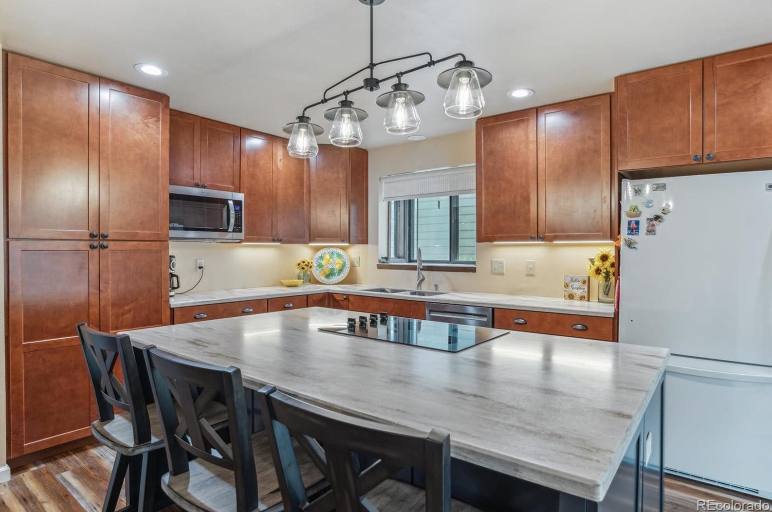 10329 Burgundy Ave, Littleton CO 80127-5533 exterior