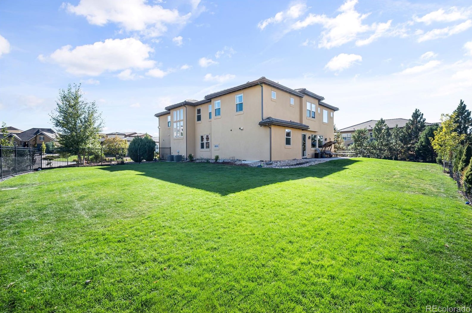9479 Winding Hill Ave, Littleton, CO 80124-8469