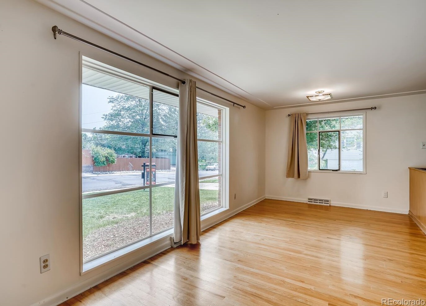 3317 Davies Ave, Littleton, CO 80122-2024