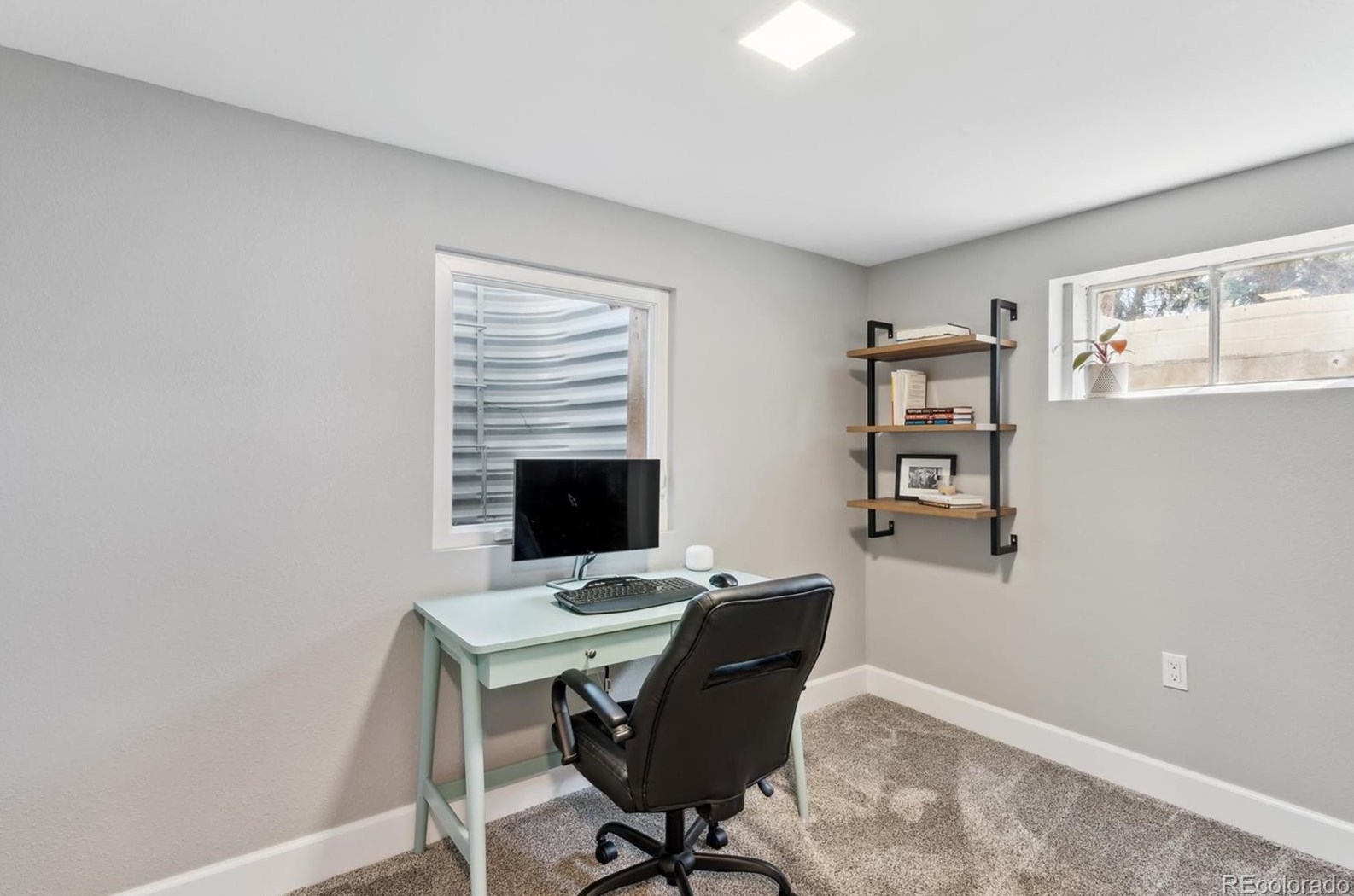 6080 Carr St, Arvada CO  80004-5406 exterior