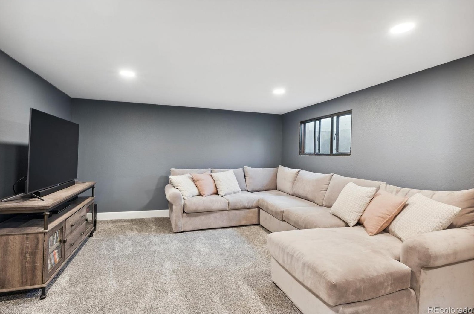 6080 Carr St, Arvada CO  80004-5406 exterior