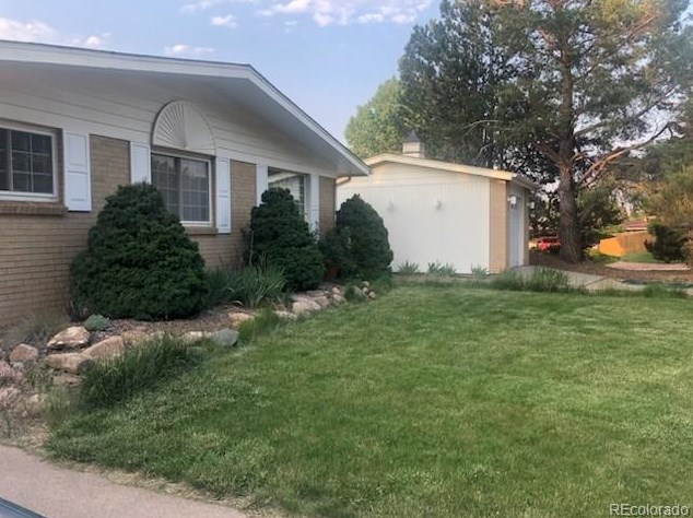 2735 Newton St, Denver, CO 80236-2245