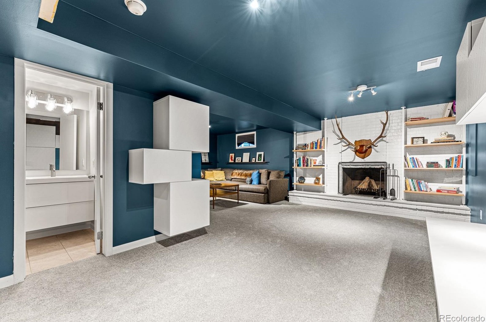 8205 Jay Ct, Arvada CO  80003-4149 exterior