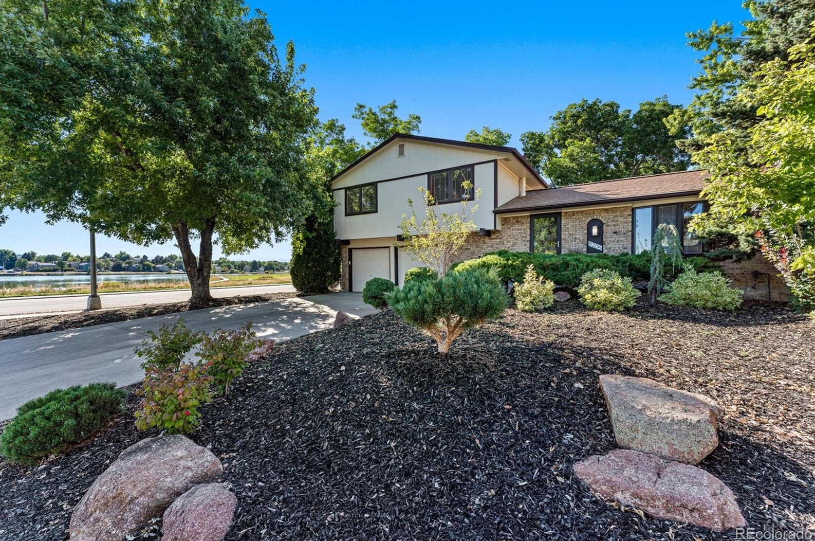 8205 Jay Ct, Arvada, CO