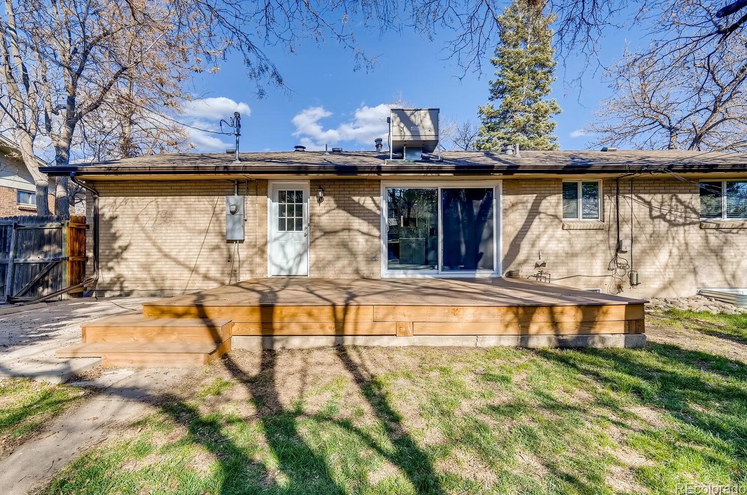 6361 Chase St, Arvada CO 80003-5226 exterior