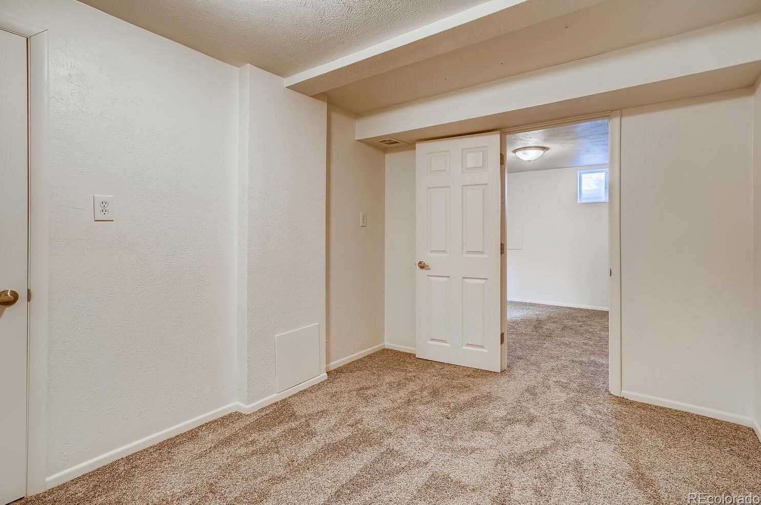 6361 Chase St, Arvada CO 80003-5226 exterior