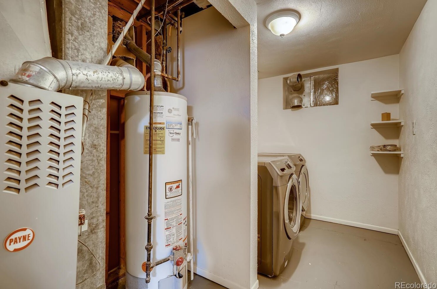 6361 Chase St, Arvada CO 80003-5226 exterior