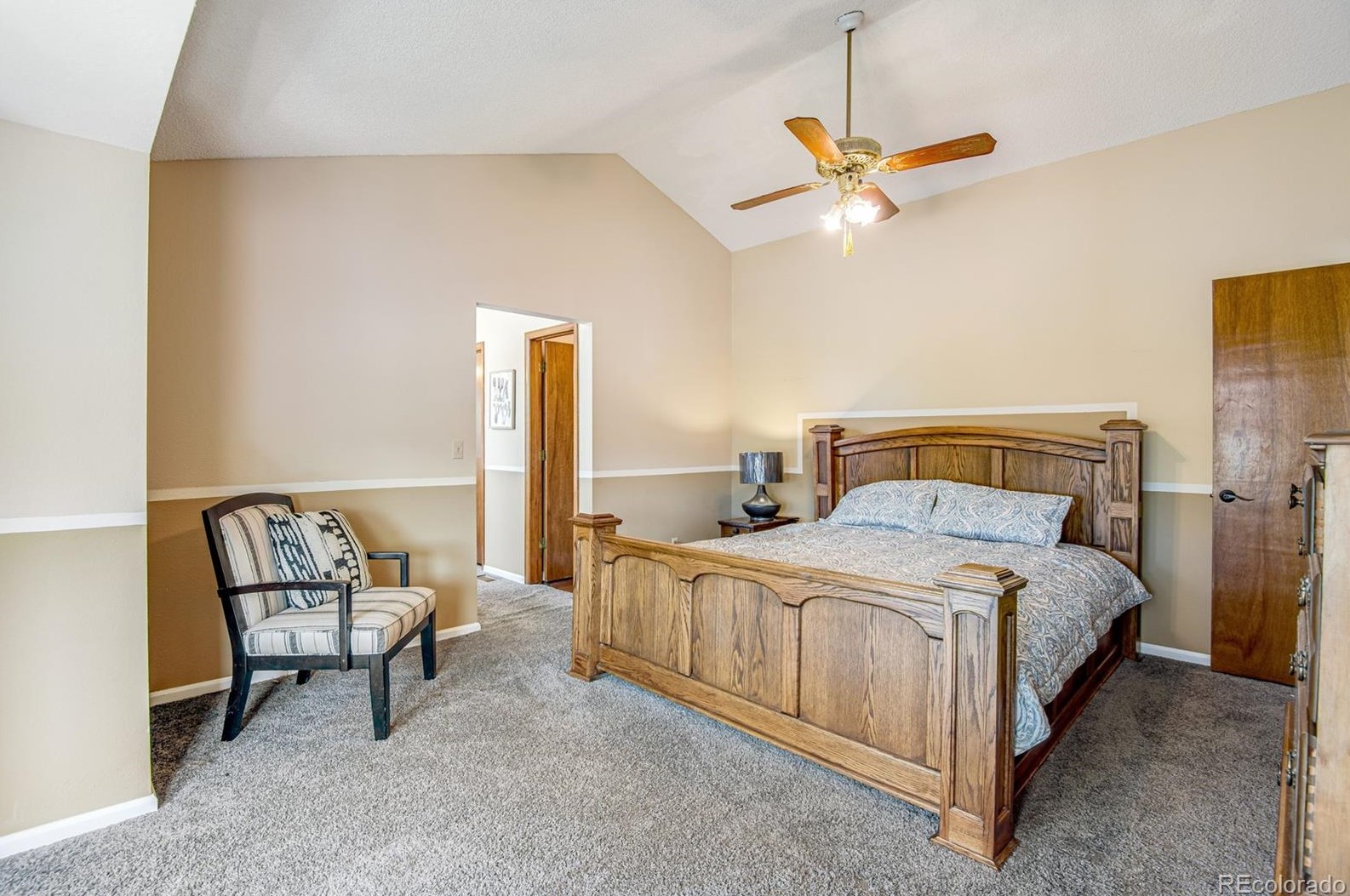 8261 Portland Ave, Littleton CO 80128-4495 exterior