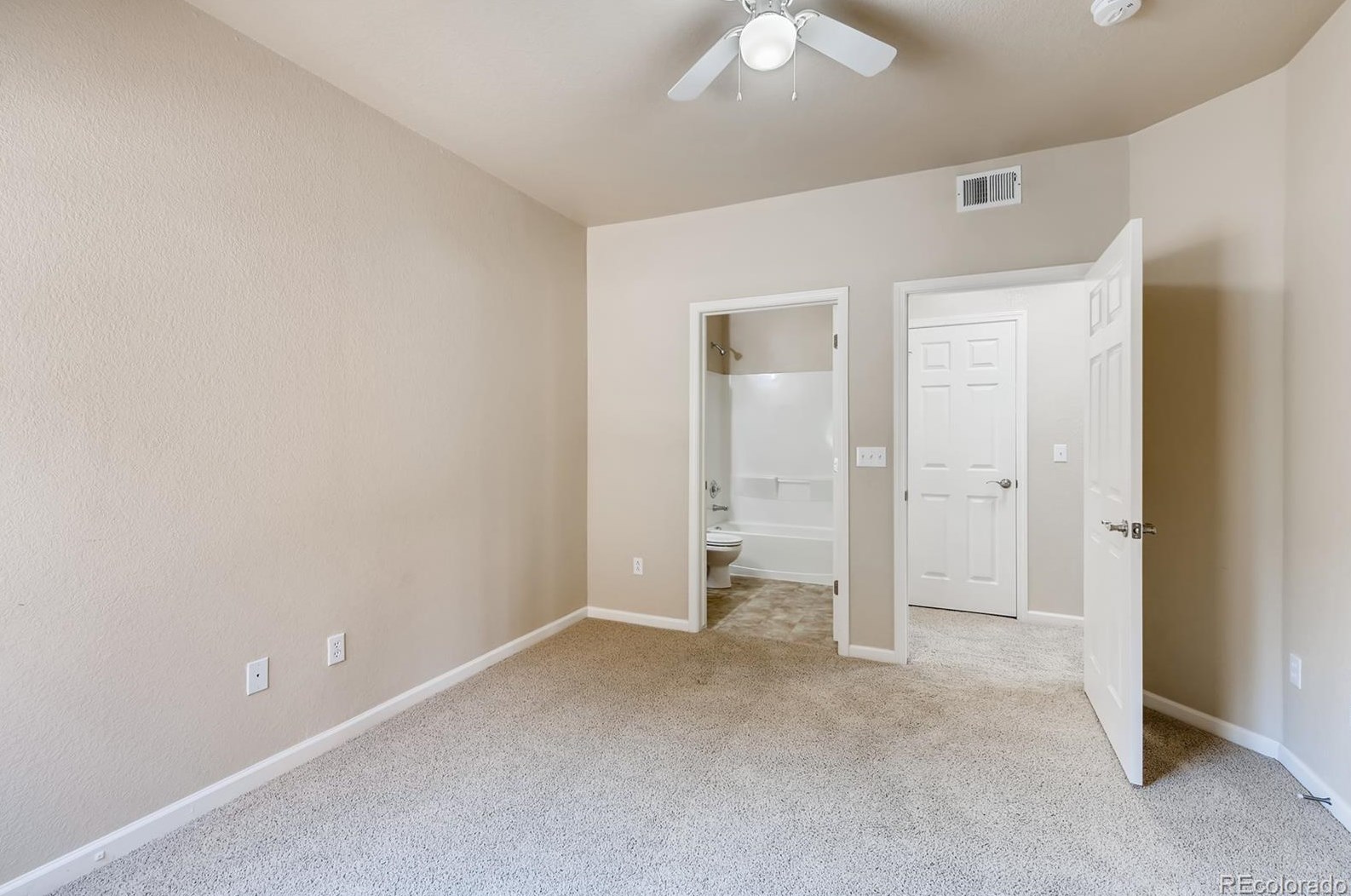 4502 Copeland Loop, Littleton CO 80126-7454 exterior