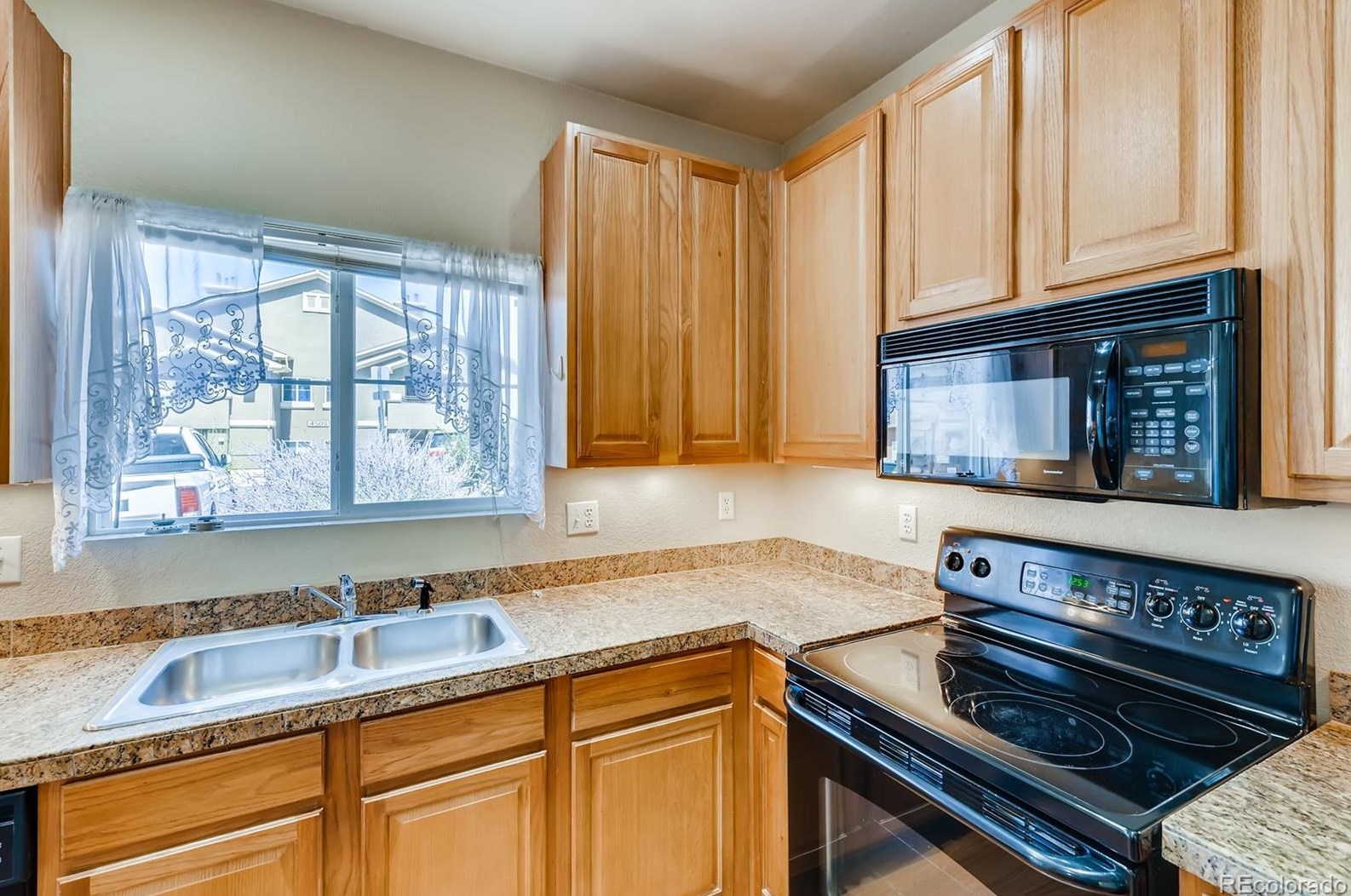 4502 Copeland Loop, Littleton CO 80126-7454 exterior