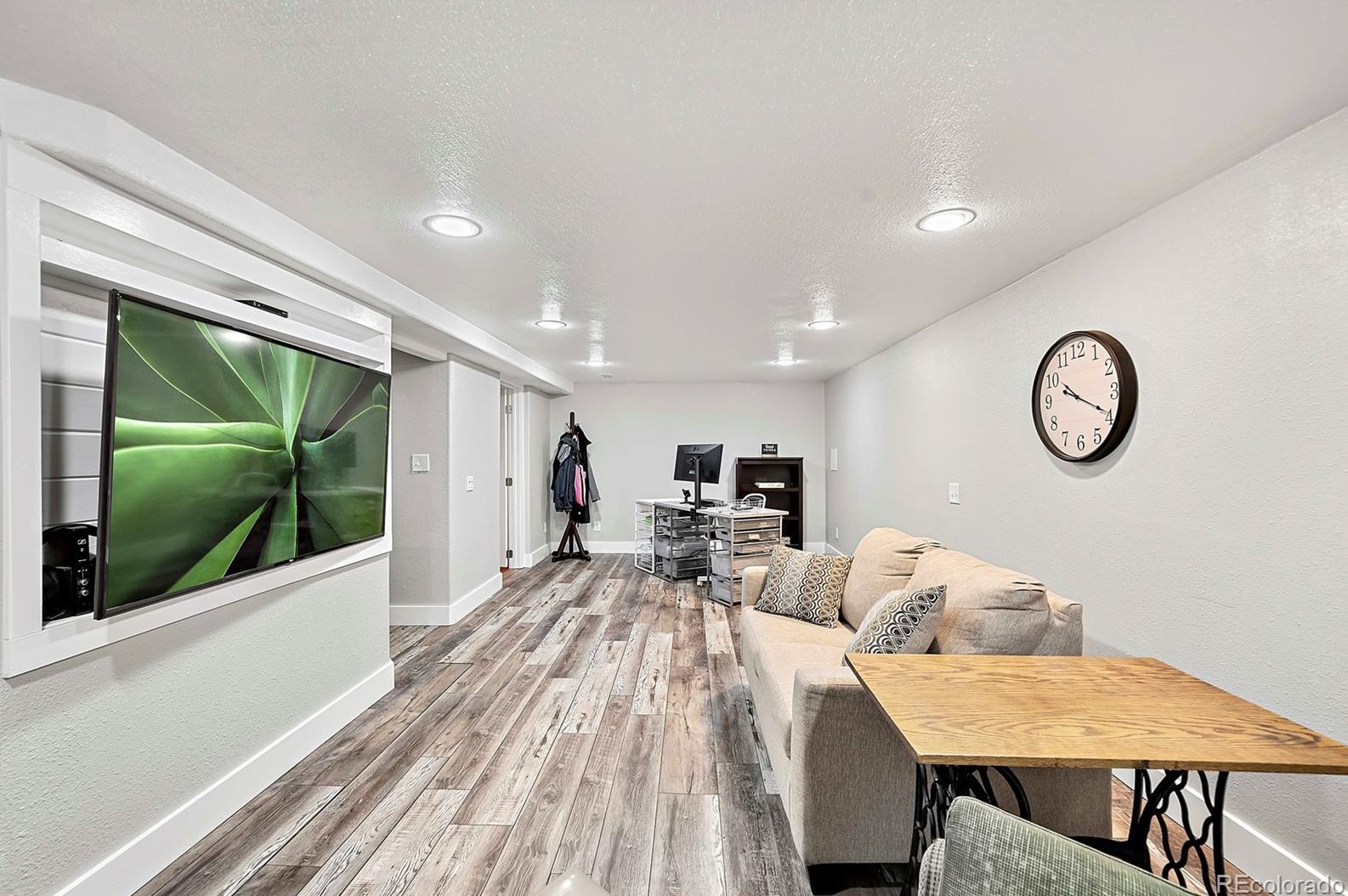 6800 Pennsylvania St, Littleton CO 80122 exterior