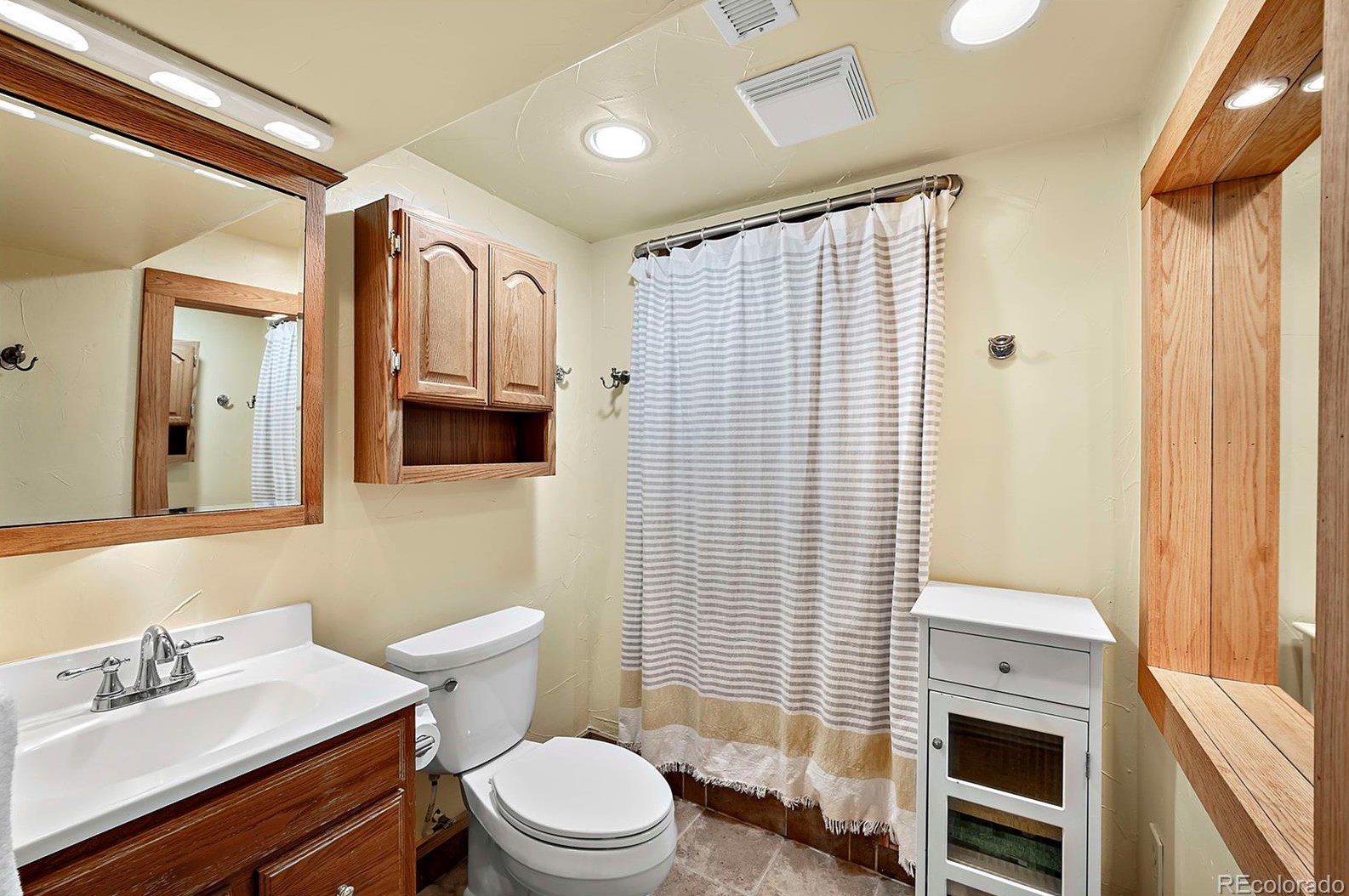 6800 Pennsylvania St, Littleton CO 80122 exterior