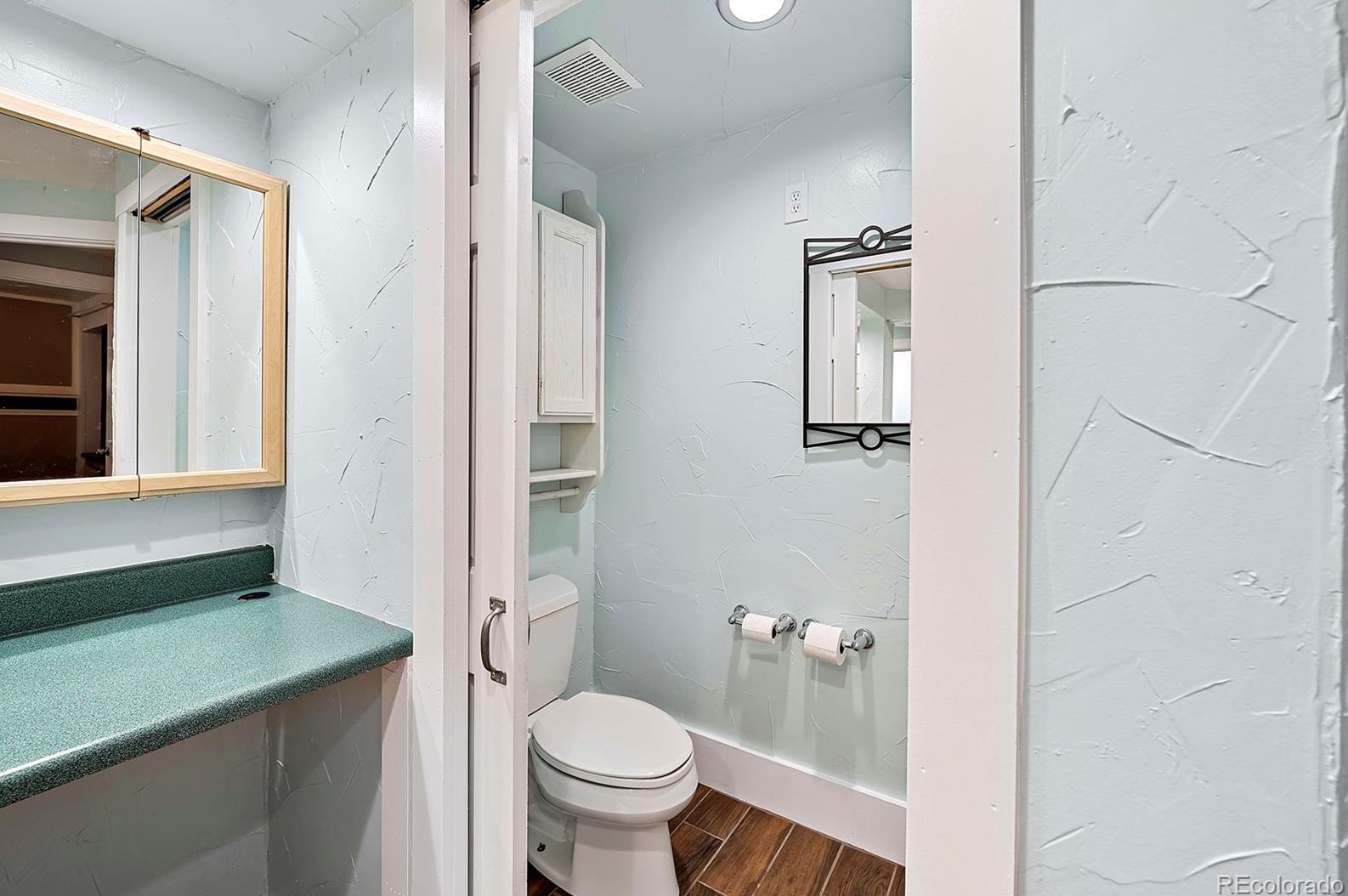 6800 Pennsylvania St, Littleton CO 80122 exterior