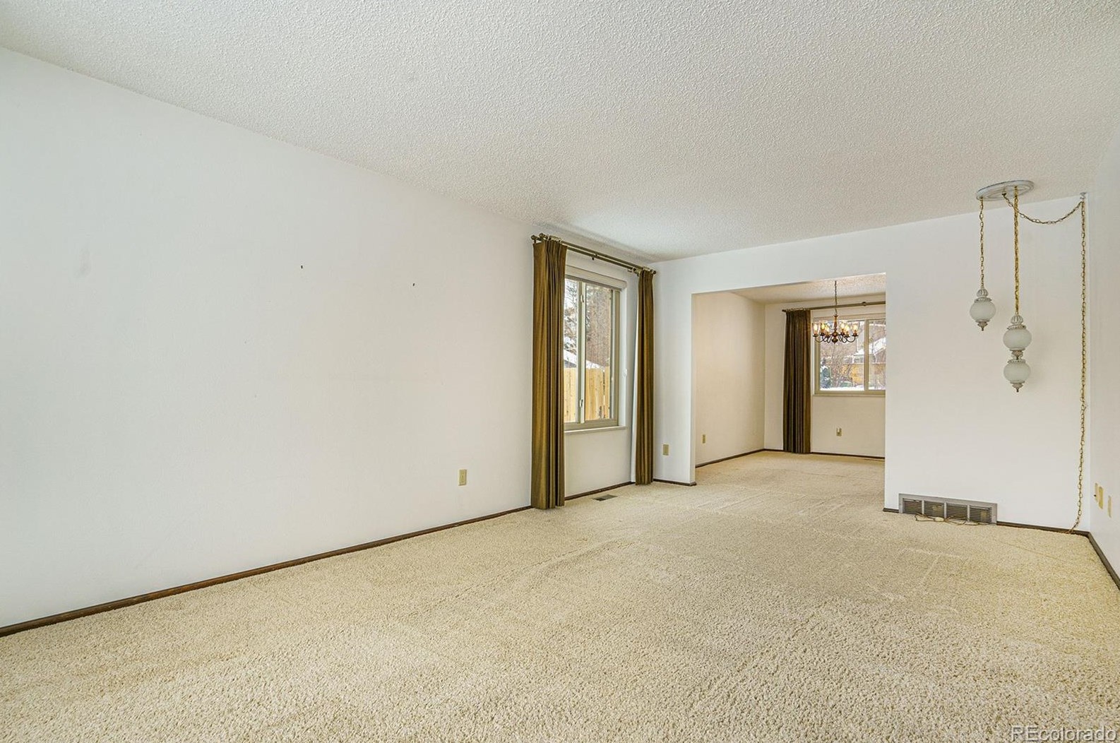 7643 Owens St, Arvada CO  80005-3440 exterior