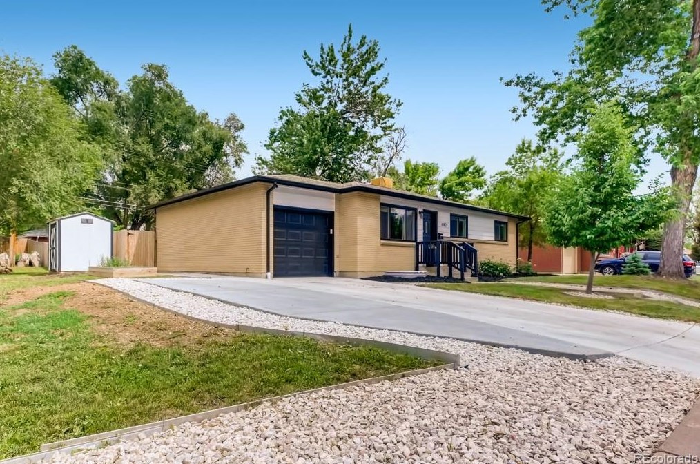 6592 Kipling St, Arvada, CO 80004-2842