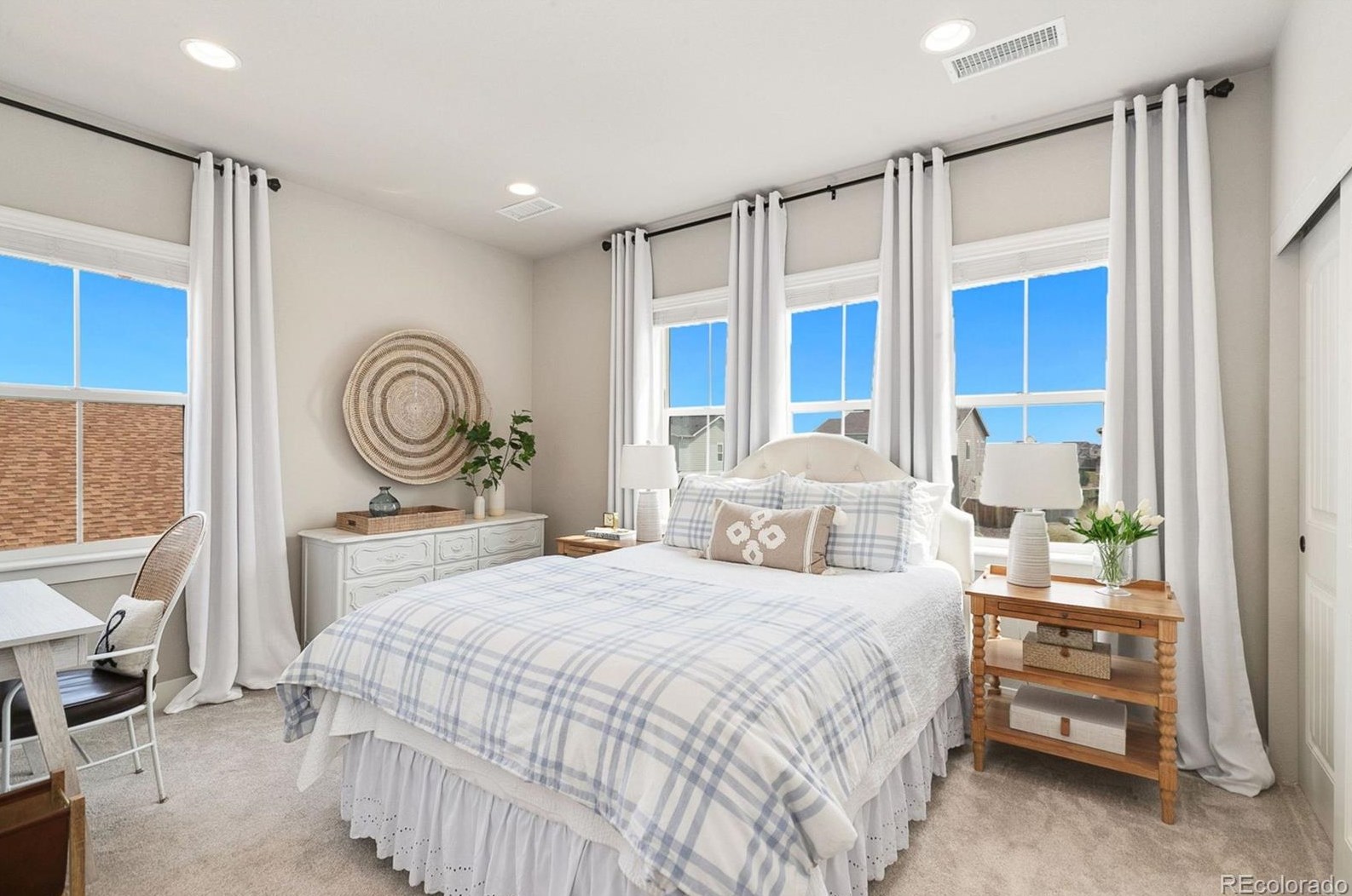 13315 Monaco Ct, Denver CO  80602-4623 exterior