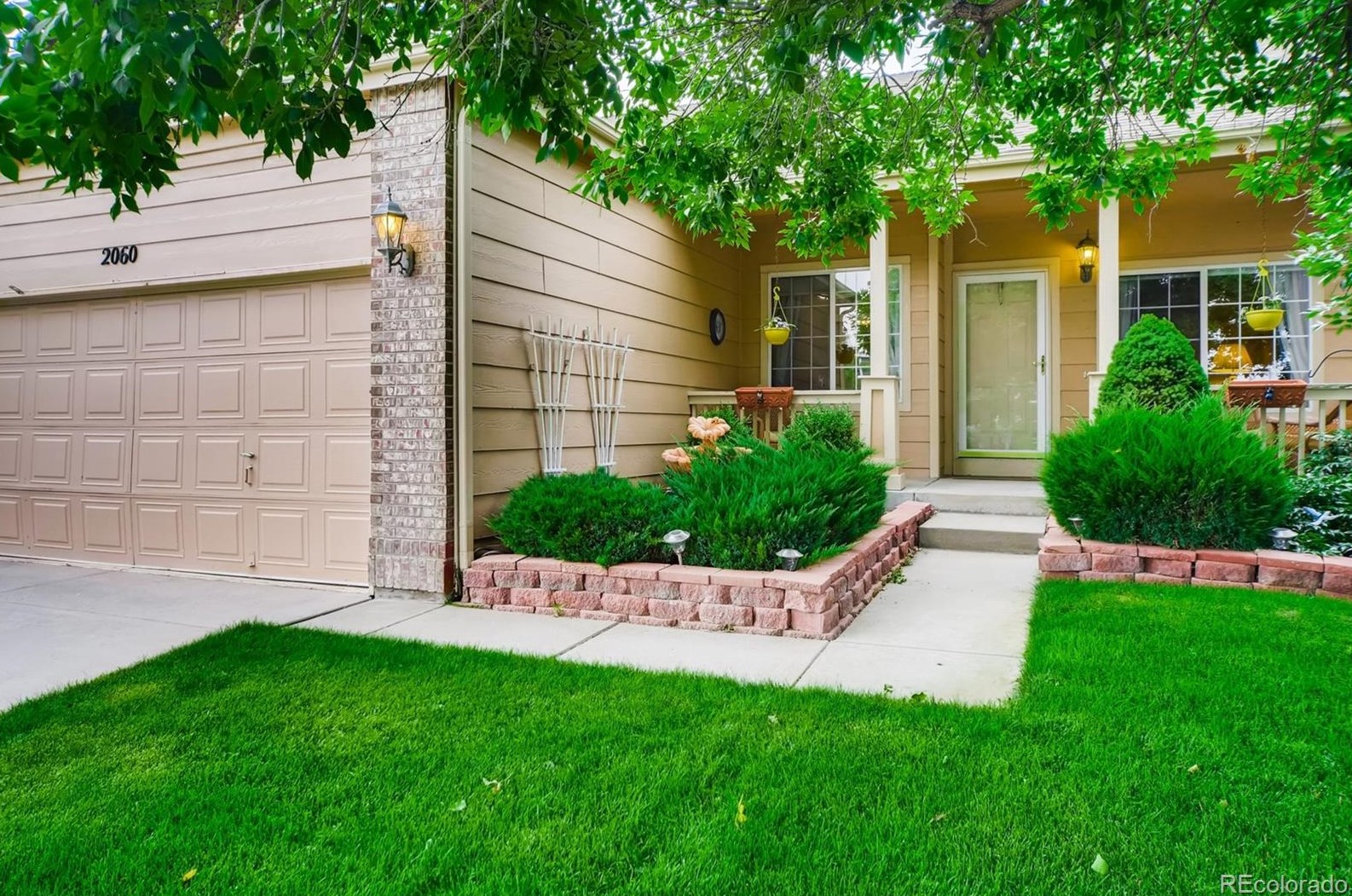 2060 Fendlebrush St, Littleton, CO 80129-5708