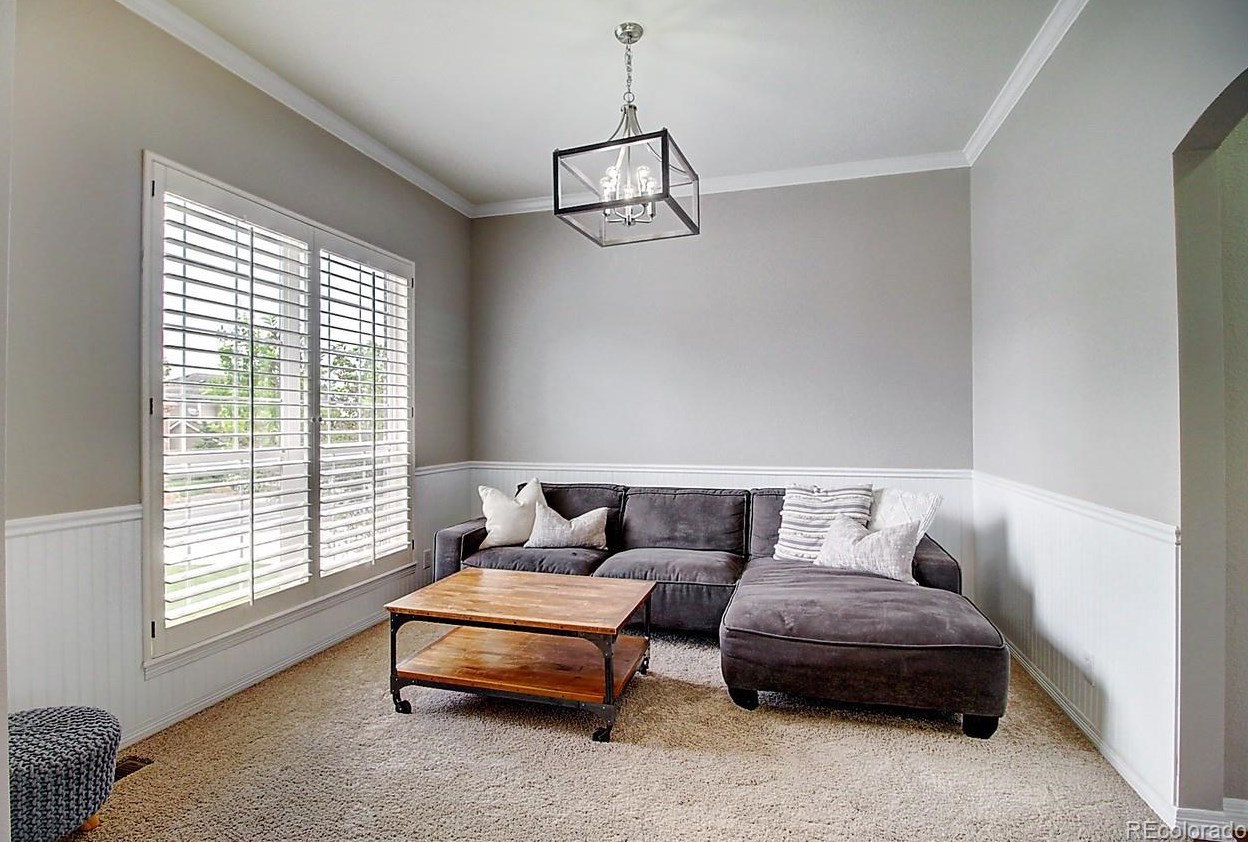 10050 Keenan St, Littleton, CO 80130-8012