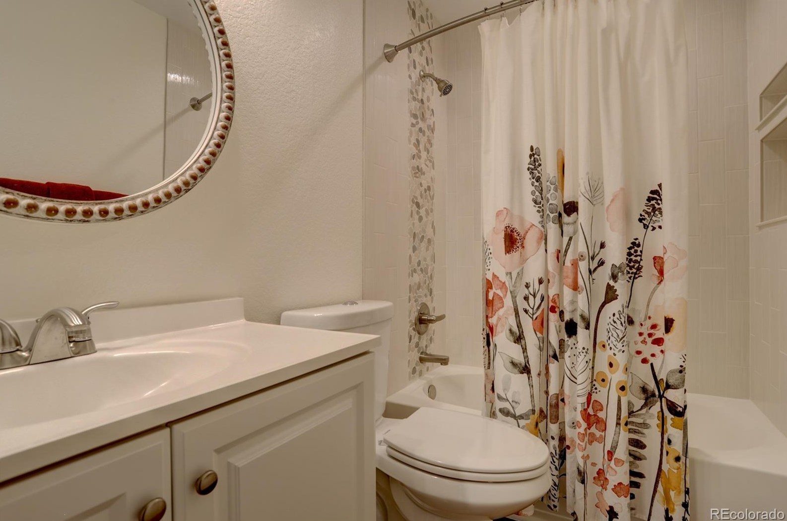 8711 Redwing Ave, Littleton CO  80126-5248 exterior