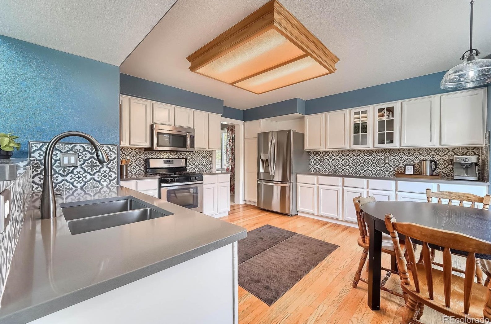 543 Cherrywood Dr, Longmont, CO 80504-3072