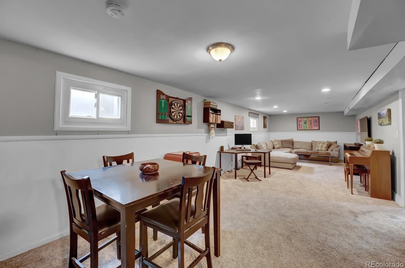 833 Crestline Ave, Littleton CO 80120-1217 exterior